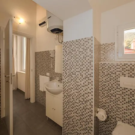 招待所 阿非塔卡梅弗洛旅馆 蒙特罗索阿尔马雷