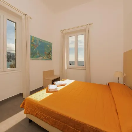 アフィッタカーメレ ダ フロー 4*