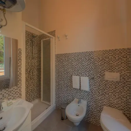 アフィッタカーメレ ダ フロー ゲストハウス