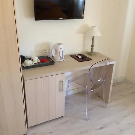 アフィッタカーメレ ダ フロー ゲストハウス